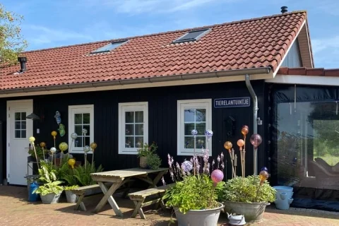 Cabin Nederland Friesland 2-personen